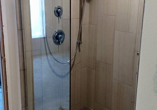 frameless-shower-1-1