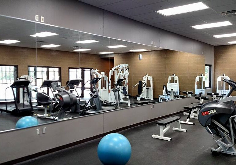 mirrors-gym